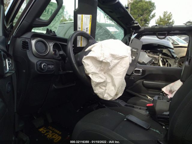 Photo 4 VIN: 1C4GJXAG7KW616813 - JEEP WRANGLER 