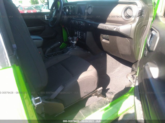 Photo 4 VIN: 1C4GJXAG7KW616892 - JEEP WRANGLER 