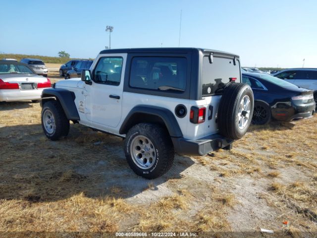 Photo 2 VIN: 1C4GJXAG8KW645947 - JEEP WRANGLER 