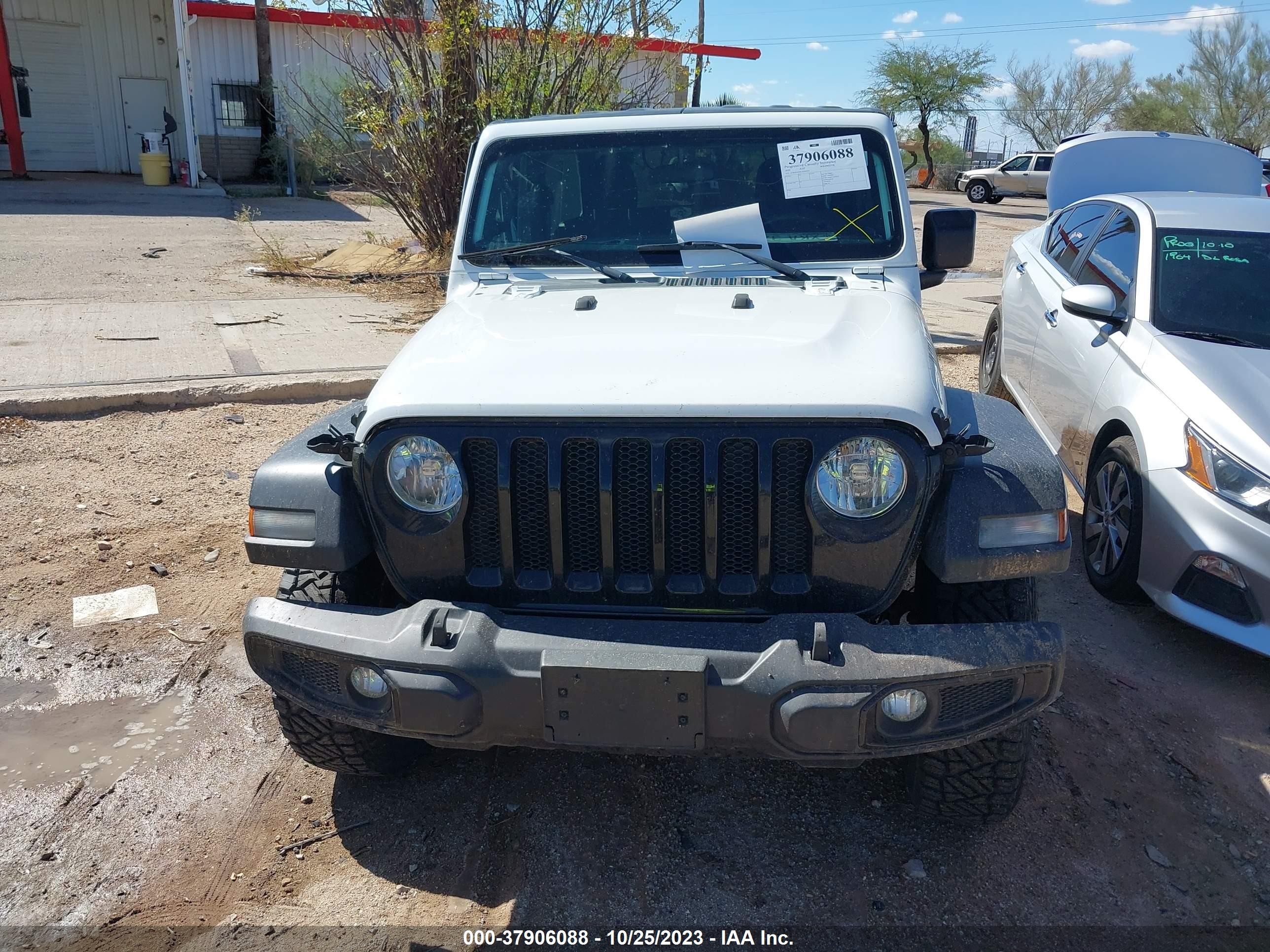 Photo 11 VIN: 1C4GJXAGXLW267034 - JEEP WRANGLER 