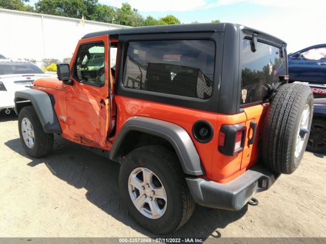 Photo 2 VIN: 1C4GJXAN7JW316380 - JEEP WRANGLER 