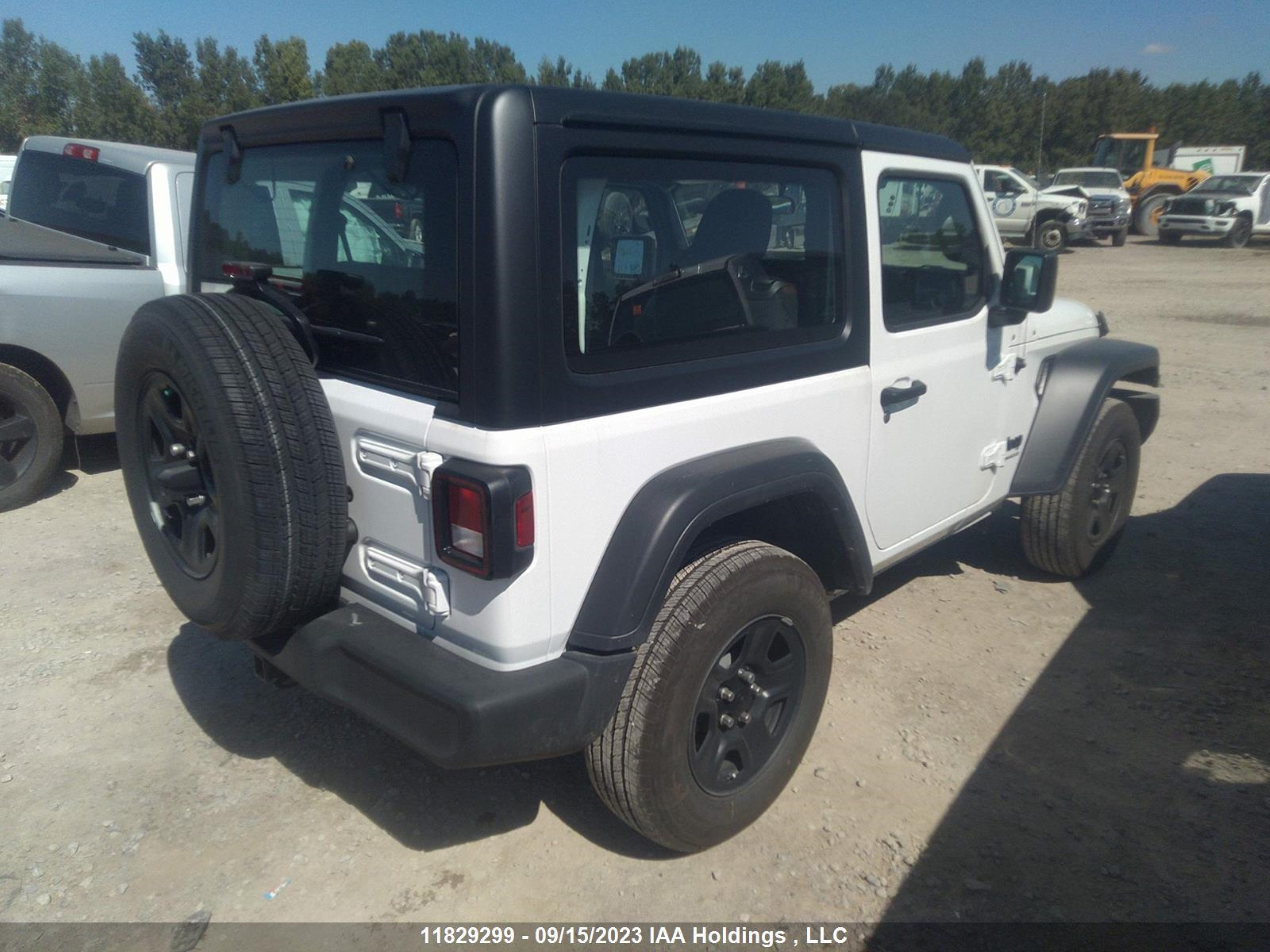 Photo 3 VIN: 1C4GJXAN7PW616512 - JEEP WRANGLER 