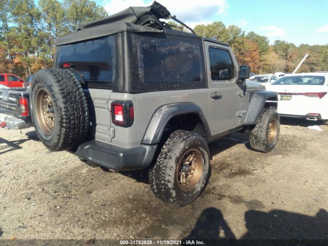 Photo 3 VIN: 1C4GJXAN8JW221570 - JEEP WRANGLER 