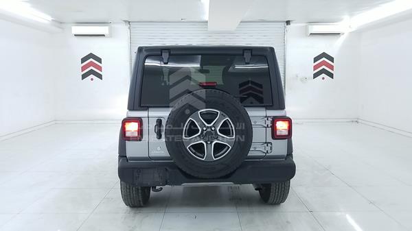 Photo 6 VIN: 1C4GJXAN8LW134593 - JEEP WRANGLER 