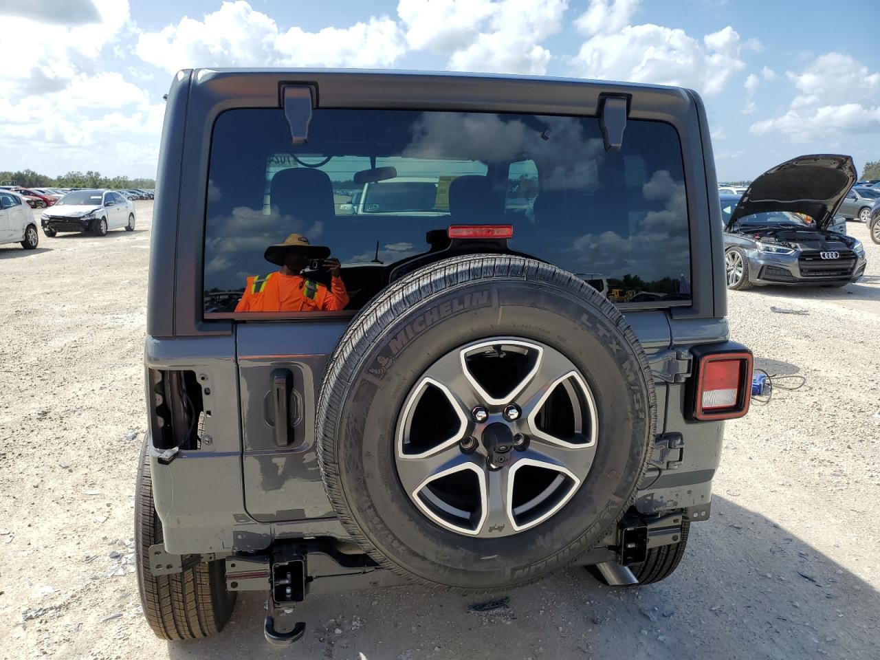 Photo 5 VIN: 1C4GJXAN9PW679689 - JEEP WRANGLER 