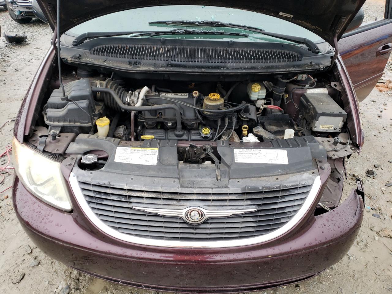 Photo 11 VIN: 1C4GP44RX4B514149 - CHRYSLER TOWN & COUNTRY 