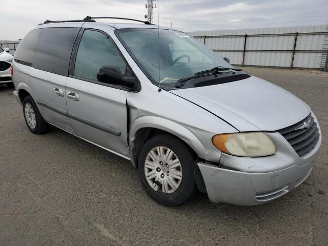 Photo 3 VIN: 1C4GP45R05B129960 - CHRYSLER TOWN & COU 