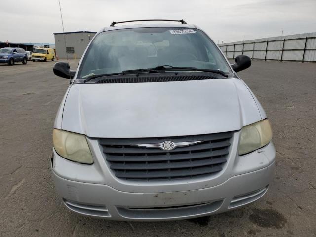 Photo 4 VIN: 1C4GP45R05B129960 - CHRYSLER TOWN & COU 