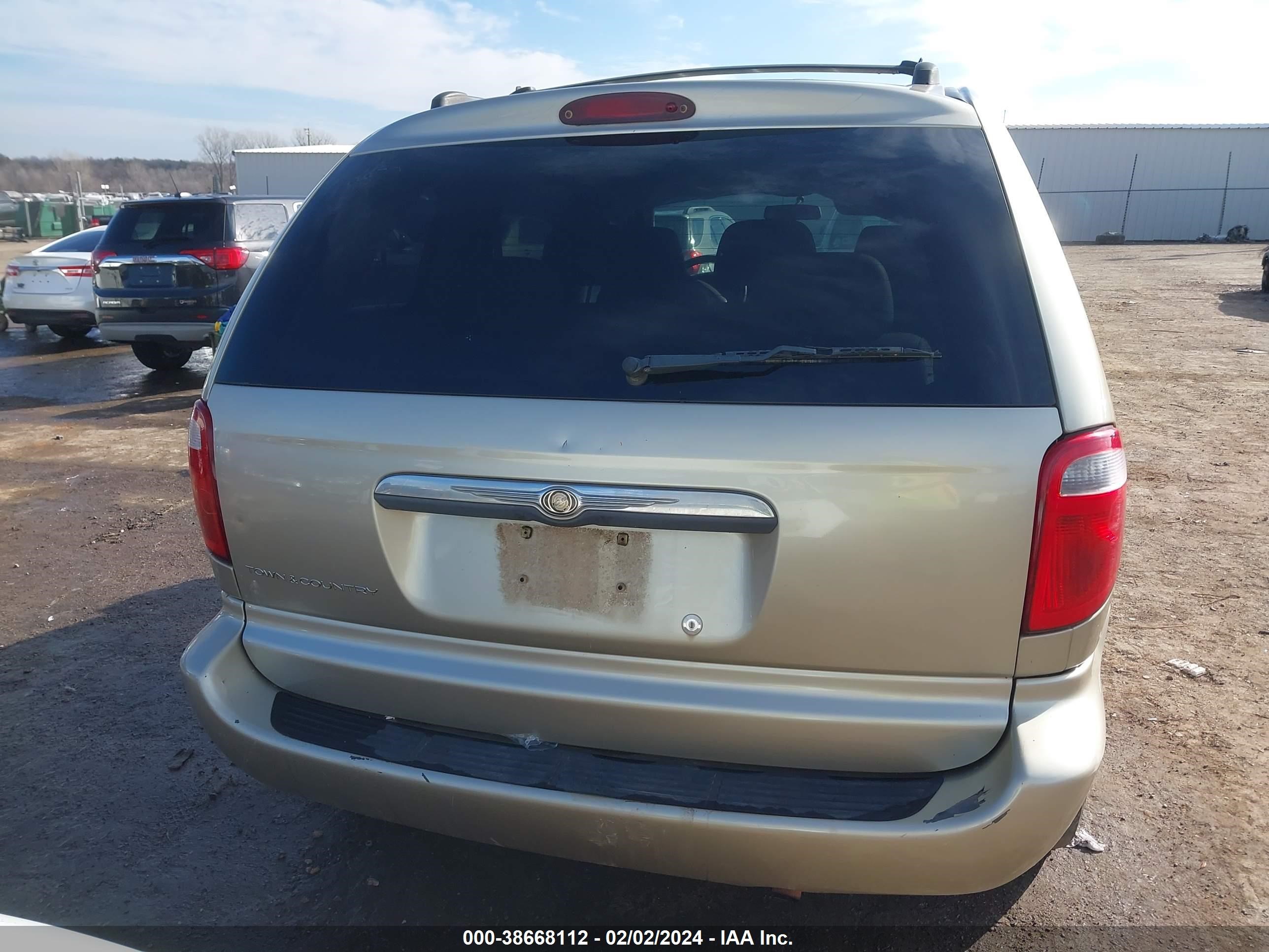 Photo 16 VIN: 1C4GP45R25B295302 - CHRYSLER TOWN & COUNTRY 