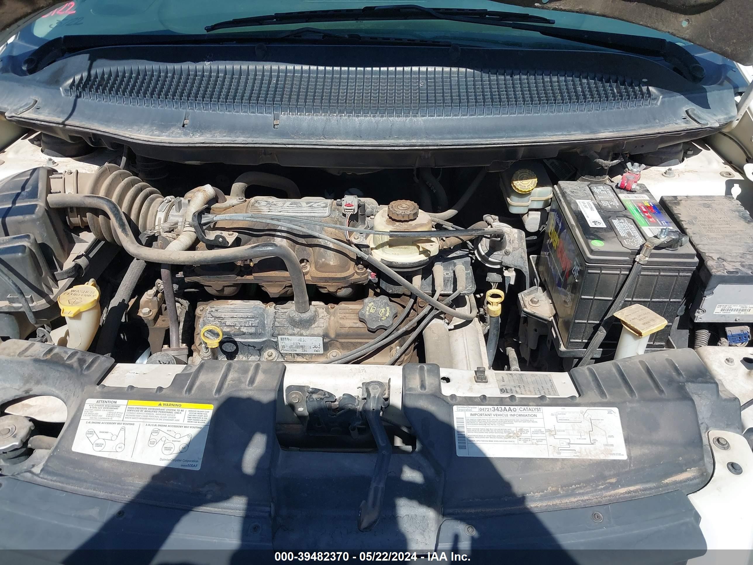 Photo 9 VIN: 1C4GP45R45B263984 - CHRYSLER TOWN & COUNTRY 