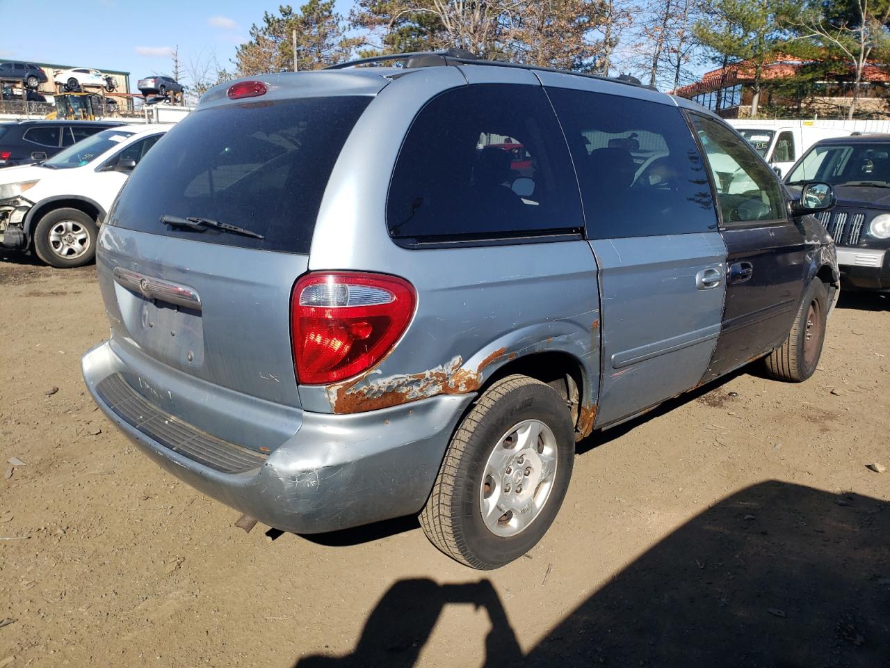 Photo 2 VIN: 1C4GP45R75B382001 - CHRYSLER TOWN & COUNTRY 