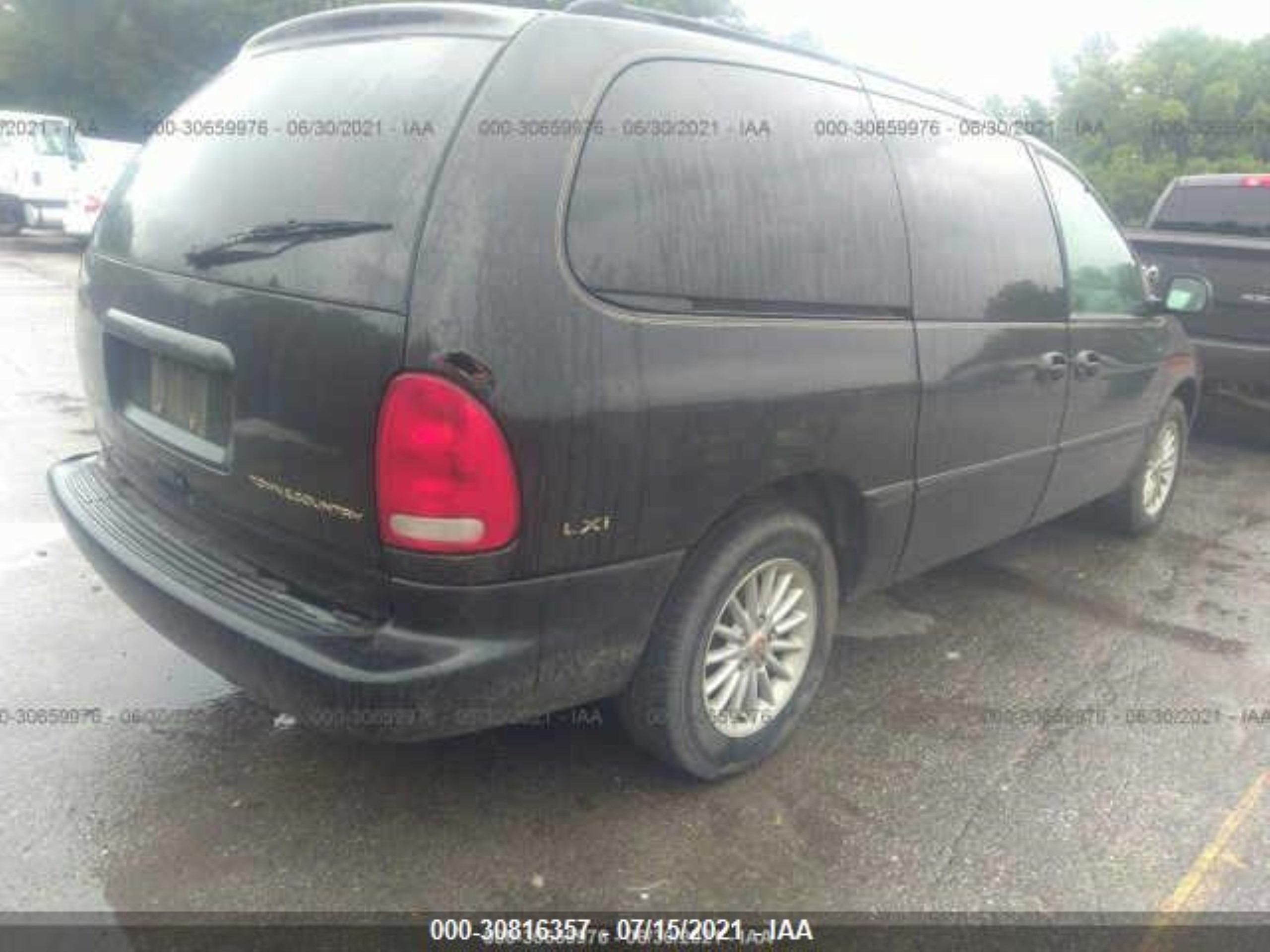 Photo 3 VIN: 1C4GP54LXXB626049 - CHRYSLER TOWN & COUNTRY 