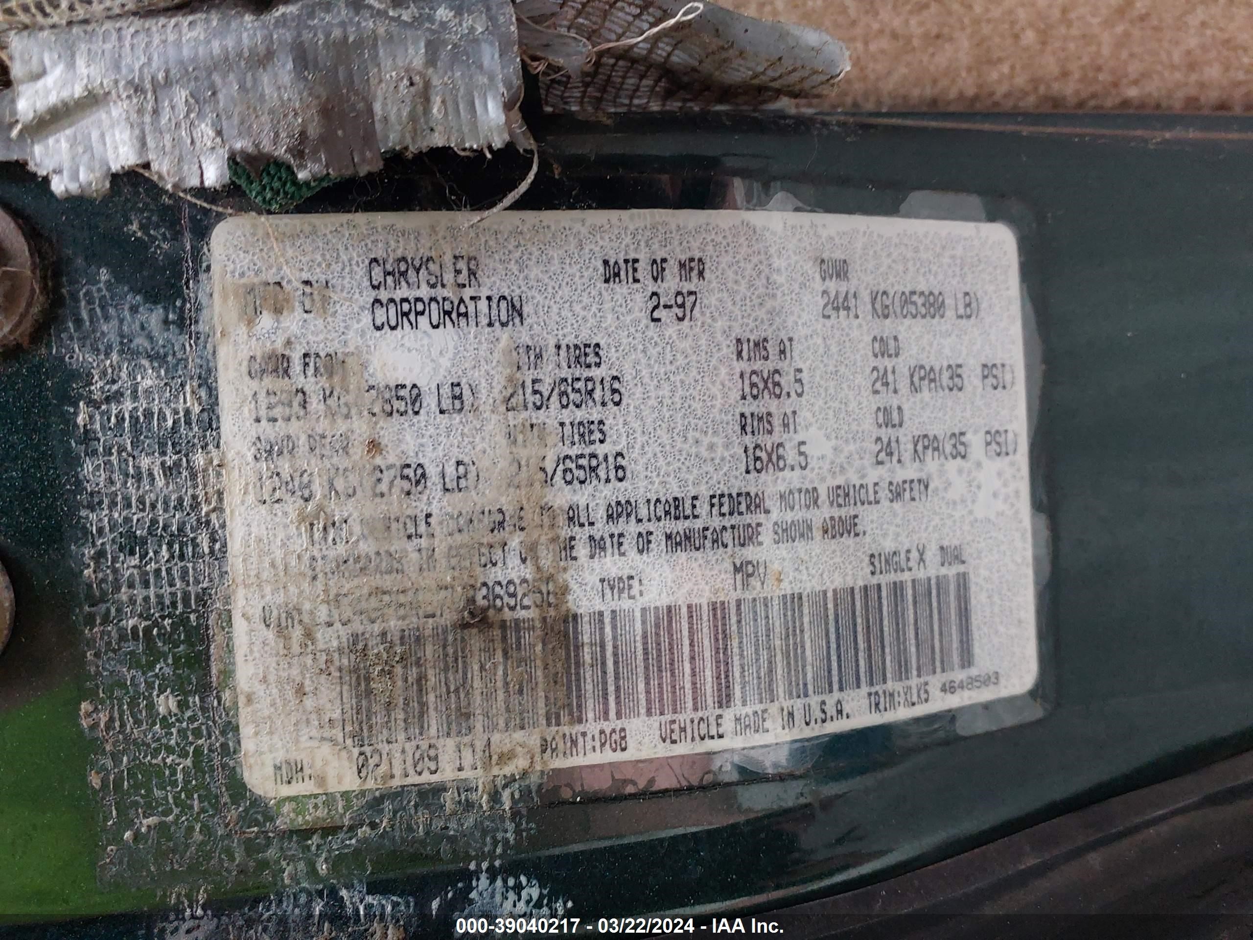 Photo 8 VIN: 1C4GP64L7VB369256 - CHRYSLER TOWN & COUNTRY 