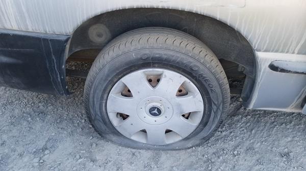 Photo 27 VIN: 1C4GY45R4YU540834 - CHRYSLER GRAND VOYAGER 