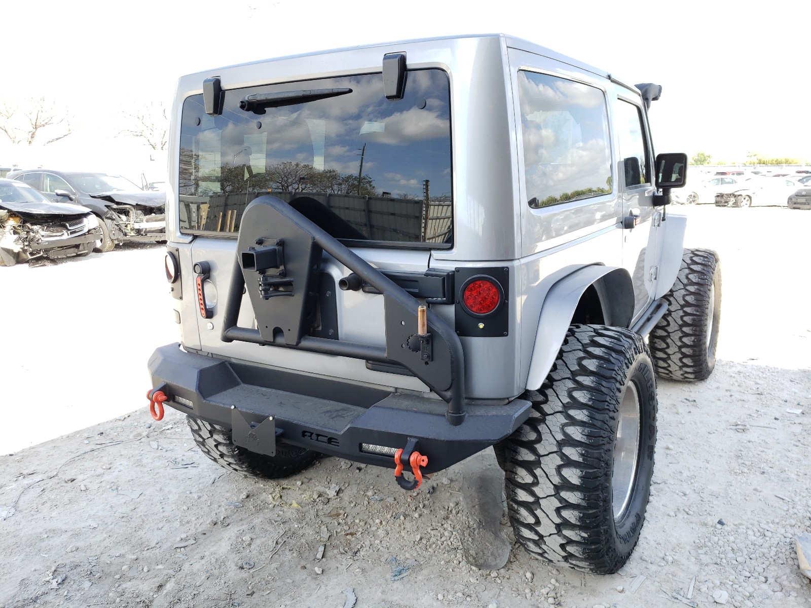 Photo 3 VIN: 1C4HJWCG6DL683774 - JEEP WRANGLER R 