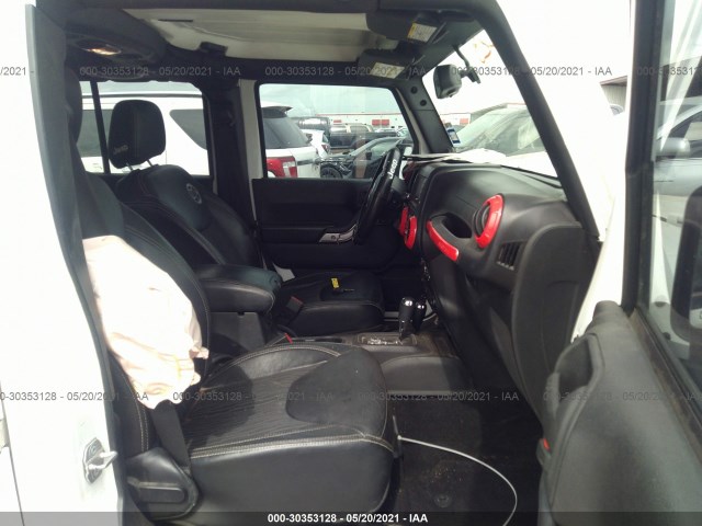 Photo 4 VIN: 1C4HJWDG0EL165322 - JEEP WRANGLER UNLIMITED 