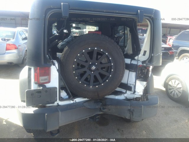 Photo 5 VIN: 1C4HJWDG0EL319379 - JEEP WRANGLER UNLIMITED 