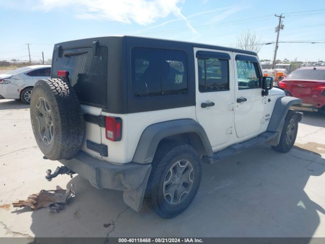 Photo 3 VIN: 1C4HJWDG0FL597359 - JEEP WRANGLER 