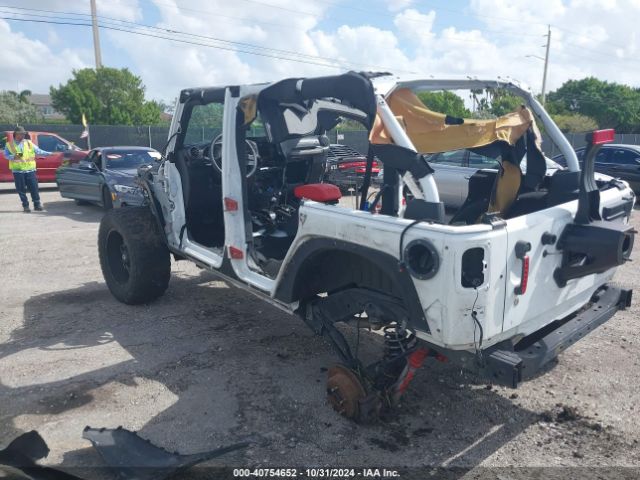 Photo 2 VIN: 1C4HJWDG0JL930443 - JEEP WRANGLER JK 