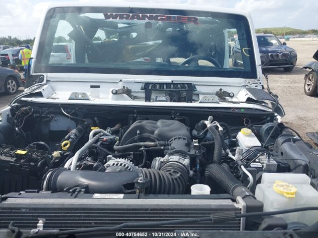 Photo 9 VIN: 1C4HJWDG0JL930443 - JEEP WRANGLER JK 