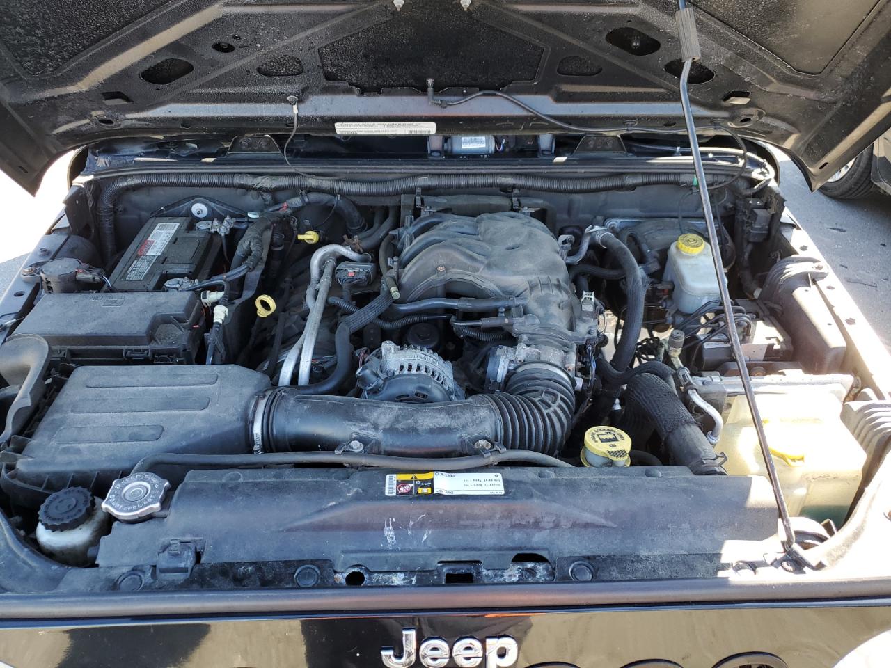 Photo 10 VIN: 1C4HJWDG1CL208451 - JEEP WRANGLER 