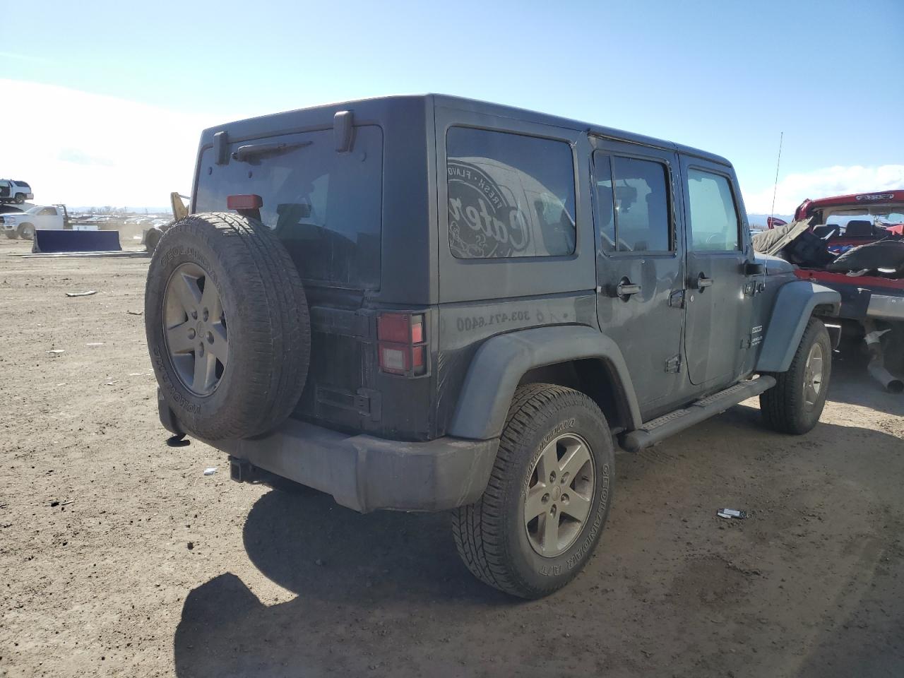 Photo 2 VIN: 1C4HJWDG1EL104612 - JEEP WRANGLER 