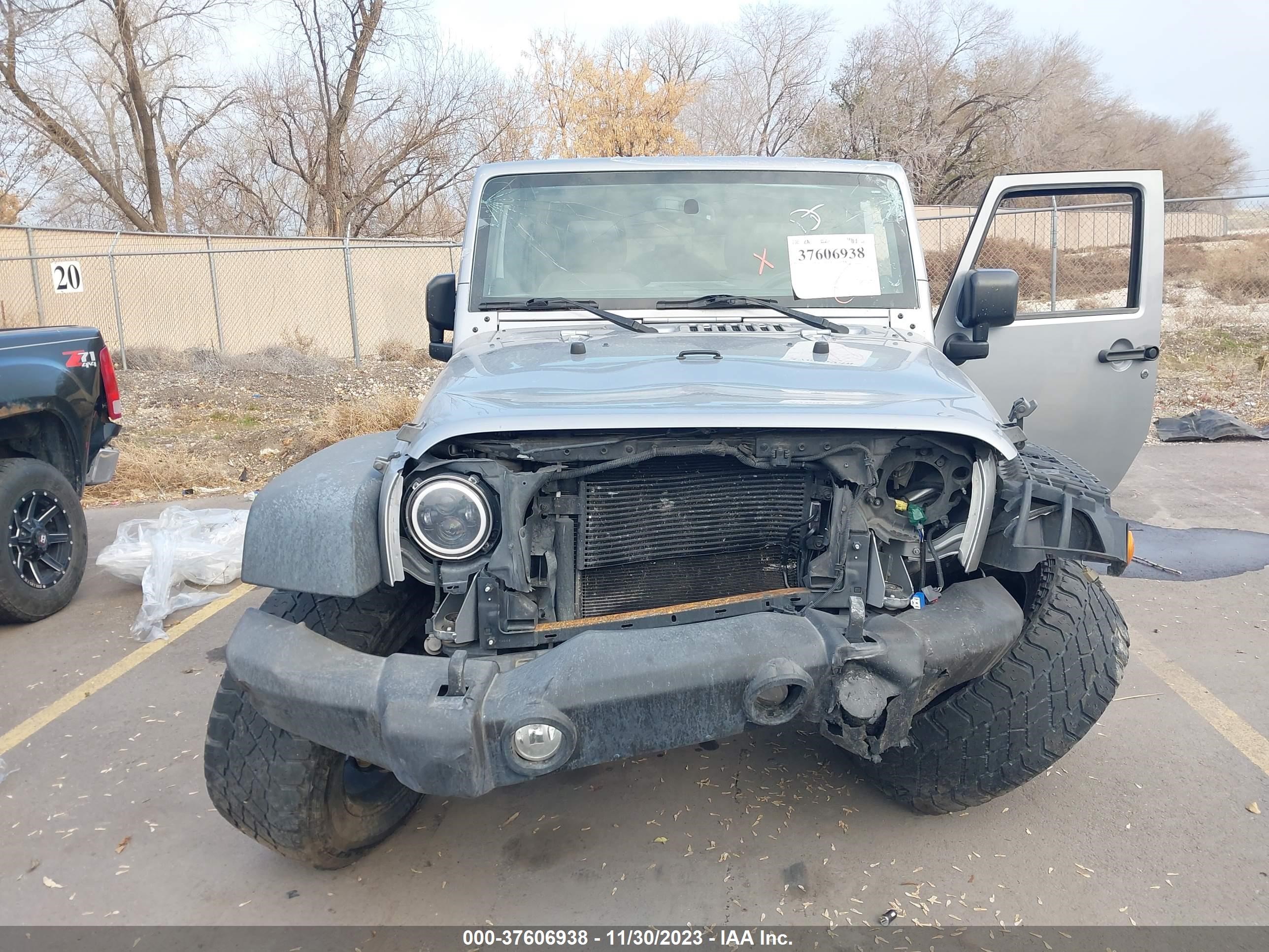 Photo 10 VIN: 1C4HJWDG1EL244868 - JEEP WRANGLER 