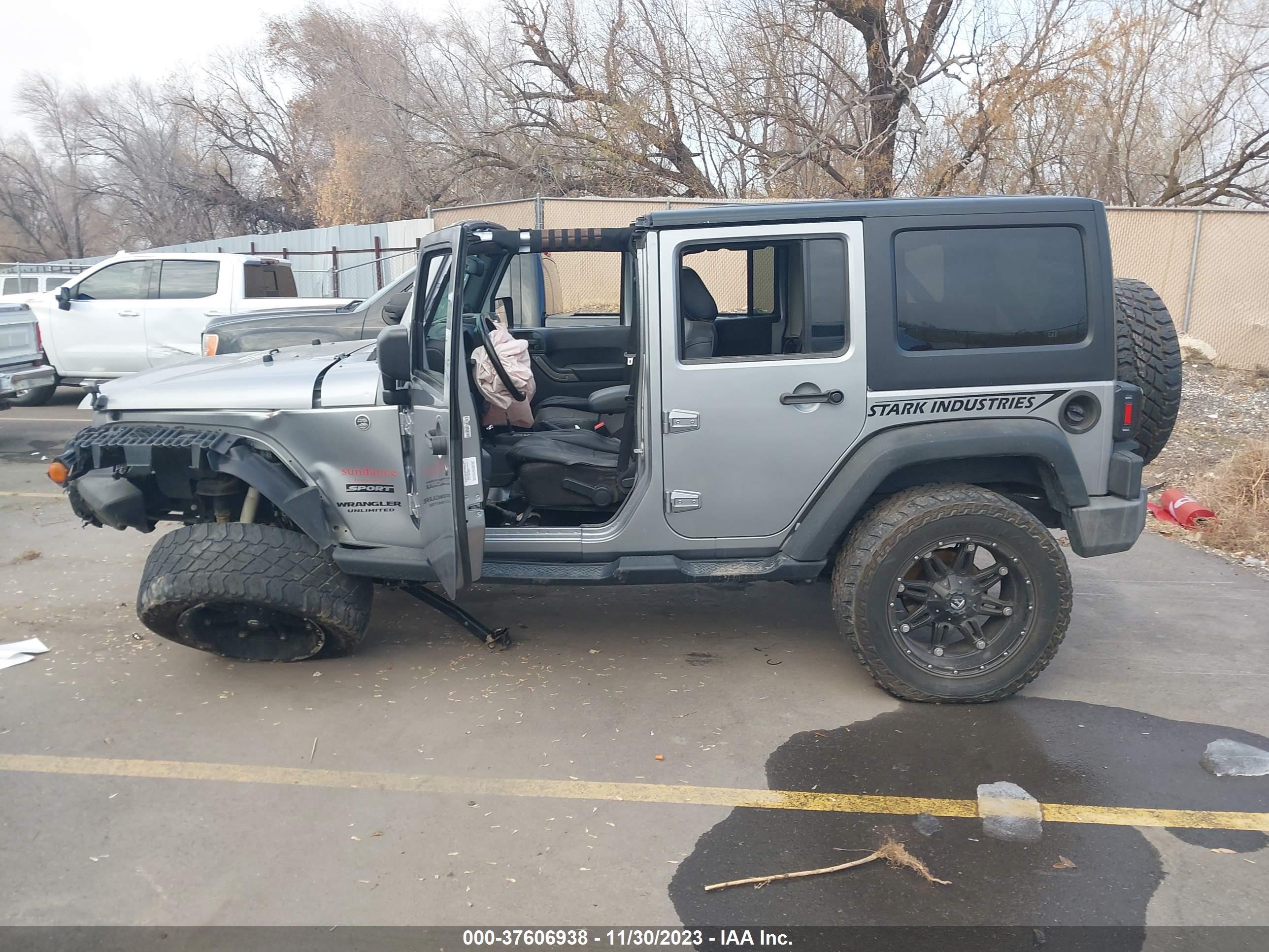 Photo 12 VIN: 1C4HJWDG1EL244868 - JEEP WRANGLER 