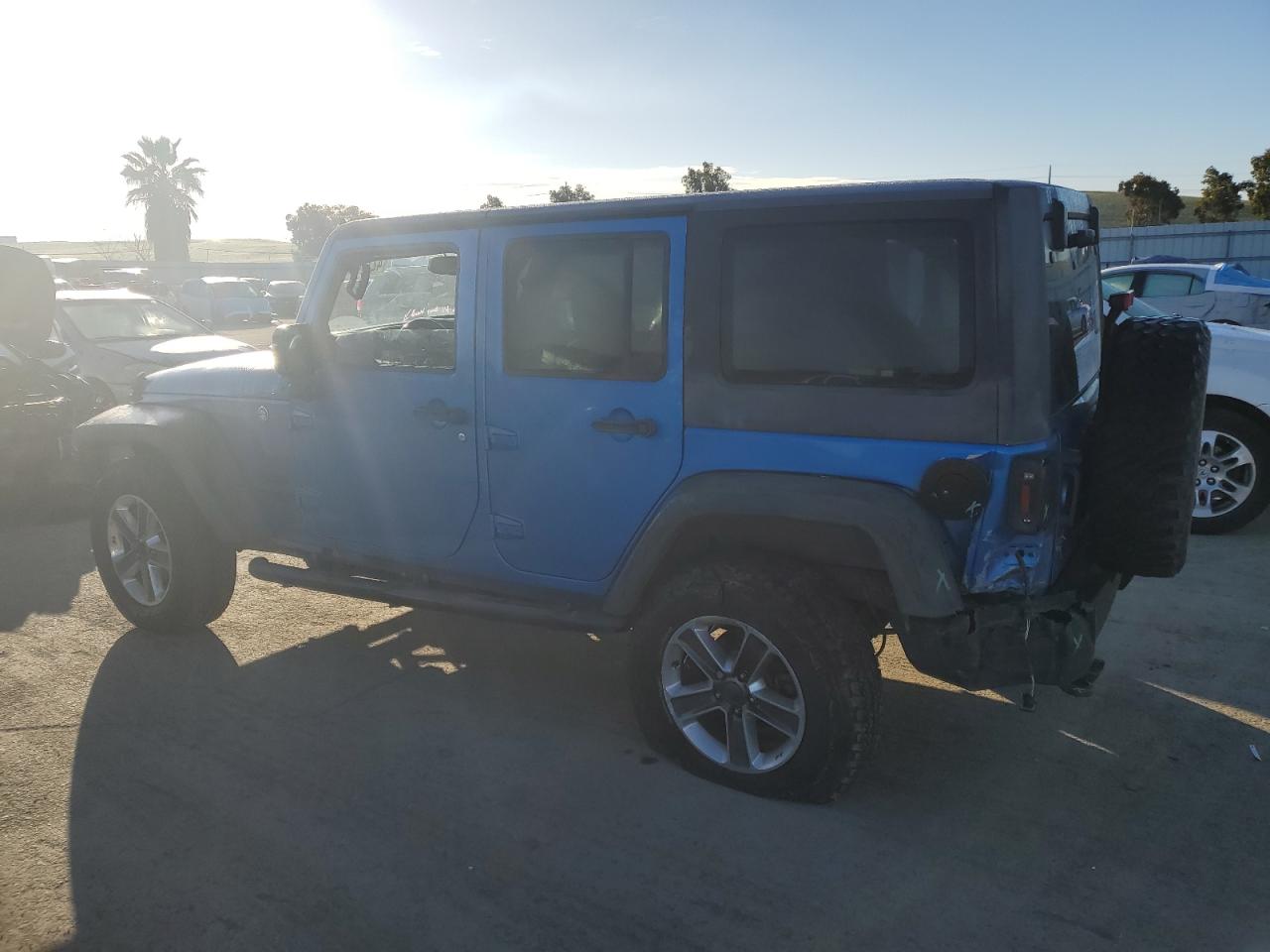 Photo 1 VIN: 1C4HJWDG1EL288062 - JEEP WRANGLER 