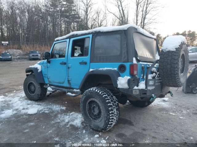 Photo 2 VIN: 1C4HJWDG1HL677109 - JEEP WRANGLER UNLIMITED 