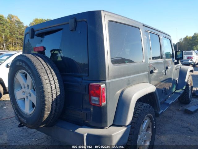 Photo 3 VIN: 1C4HJWDG1JL890552 - JEEP WRANGLER JK 