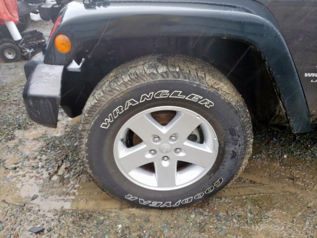 Photo 8 VIN: 1C4HJWDG1JL930886 - JEEP WRANGLER U 