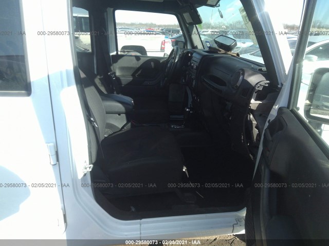 Photo 4 VIN: 1C4HJWDG2GL302862 - JEEP WRANGLER UNLIMITED 