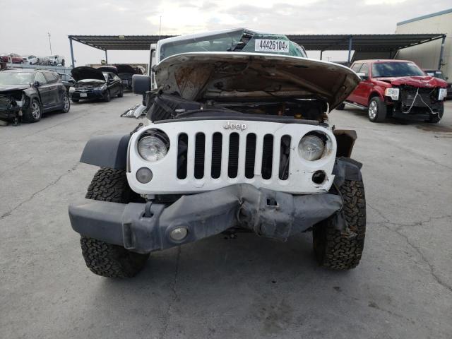 Photo 4 VIN: 1C4HJWDG2JL920156 - JEEP WRANGLER 