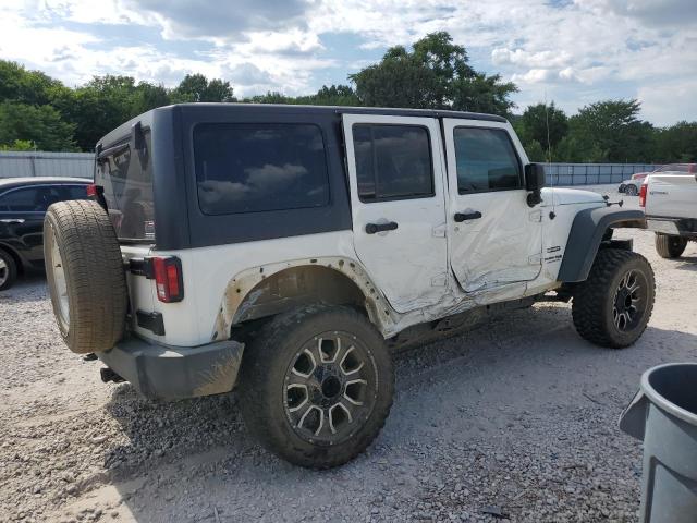 Photo 2 VIN: 1C4HJWDG3JL920540 - JEEP WRANGLER 