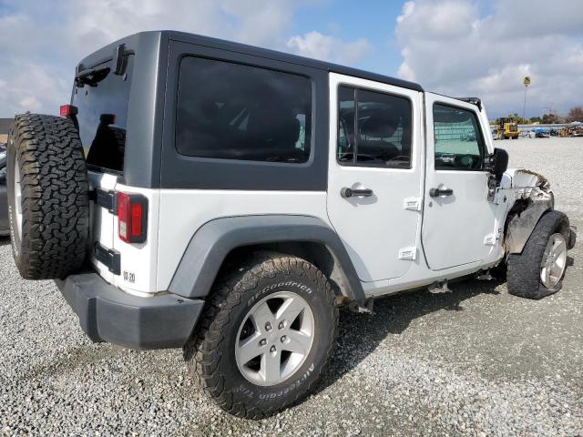 Photo 2 VIN: 1C4HJWDG4JL855696 - JEEP WRANGLER 