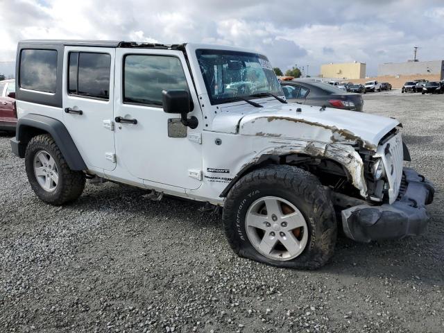 Photo 3 VIN: 1C4HJWDG4JL855696 - JEEP WRANGLER 