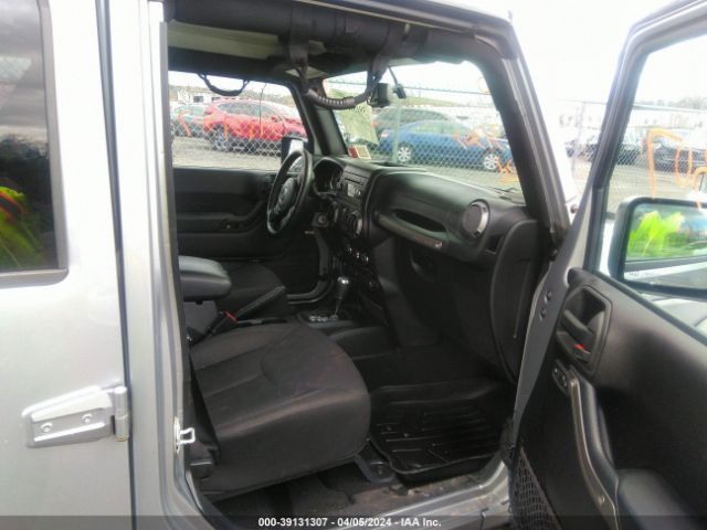 Photo 4 VIN: 1C4HJWDG5FL556869 - JEEP WRANGLER UNLIMITED 