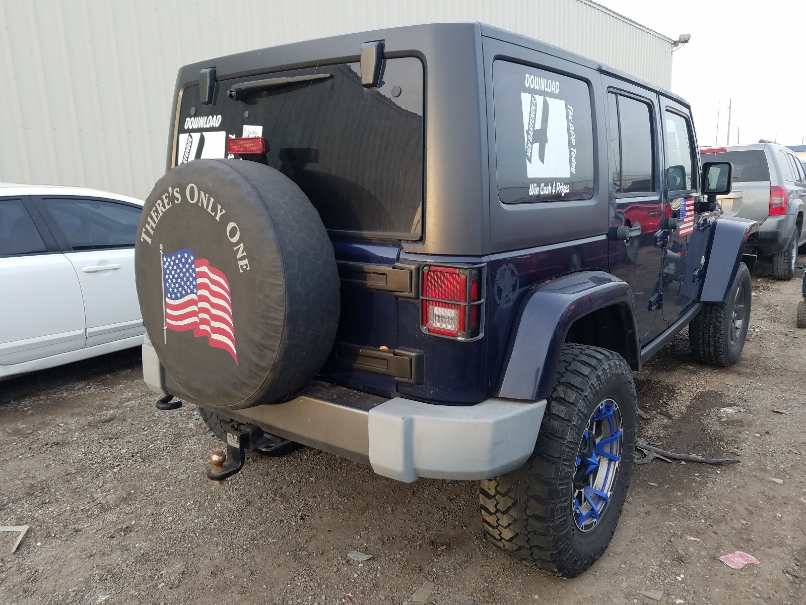 Photo 3 VIN: 1C4HJWDG6DL572589 - JEEP WRANGLER U 