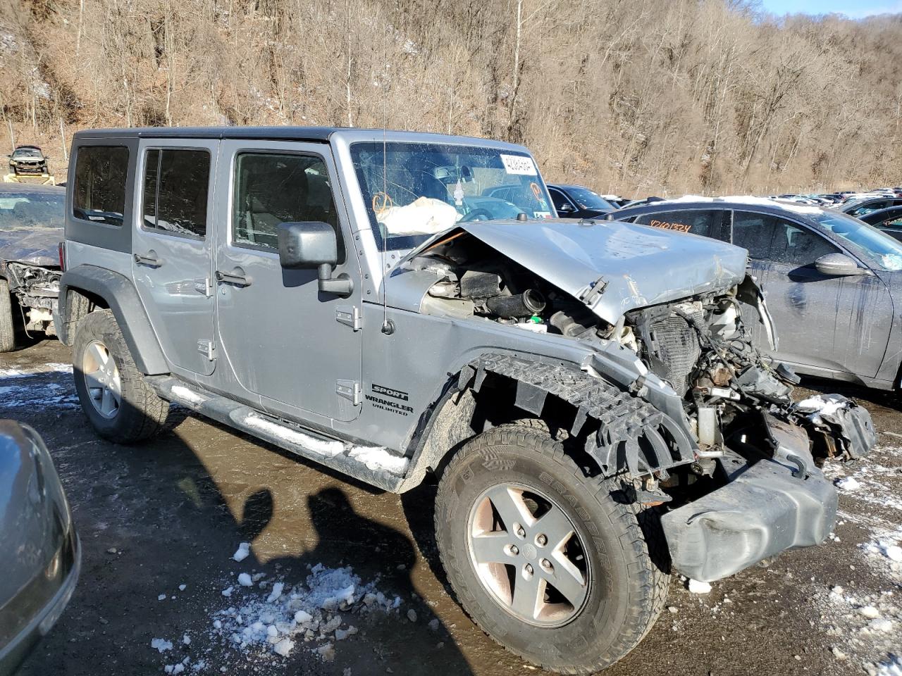 Photo 3 VIN: 1C4HJWDG6EL202115 - JEEP WRANGLER 