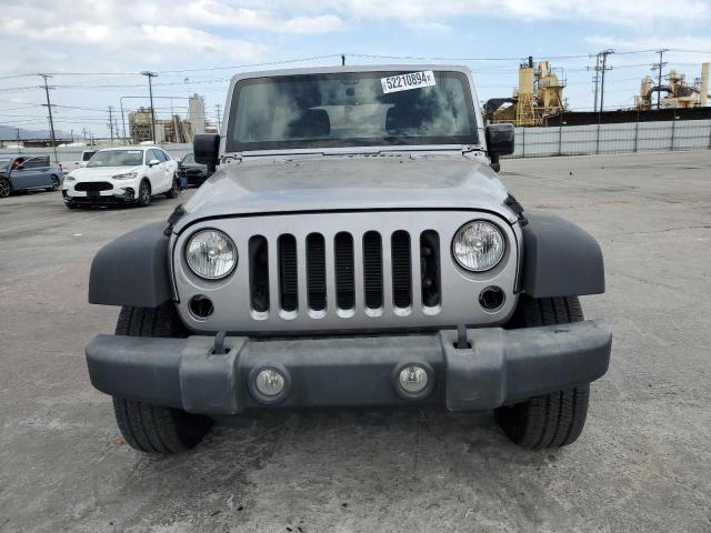 Photo 4 VIN: 1C4HJWDG6JL938109 - JEEP WRANGLER 