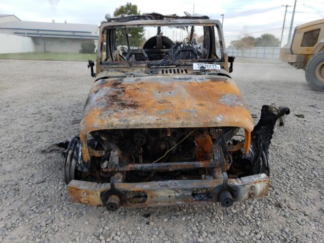 Photo 4 VIN: 1C4HJWDG7GL146351 - JEEP WRANGLER 