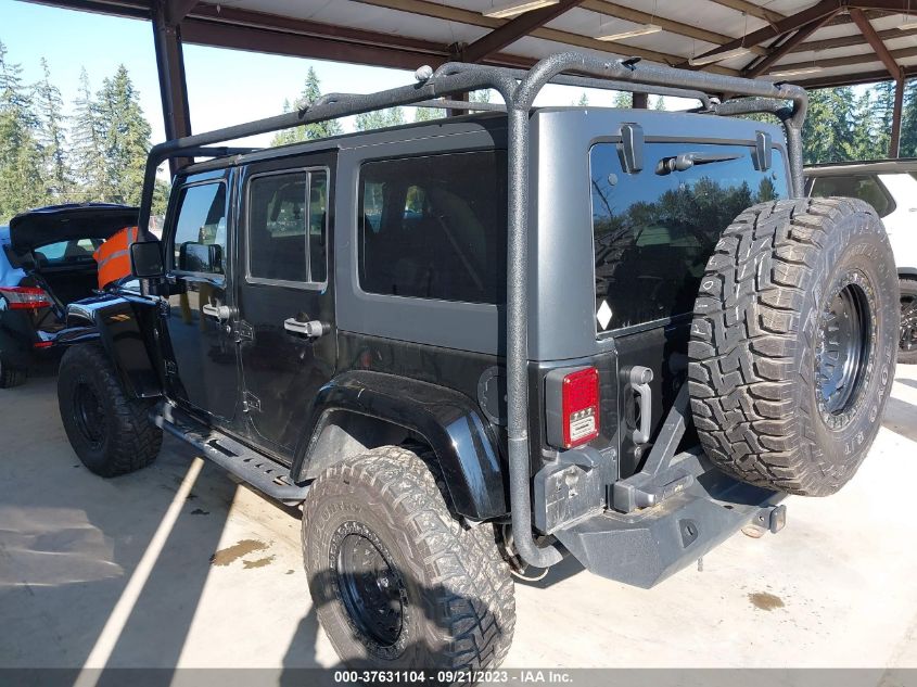 Photo 2 VIN: 1C4HJWDG7JL916104 - JEEP WRANGLER 