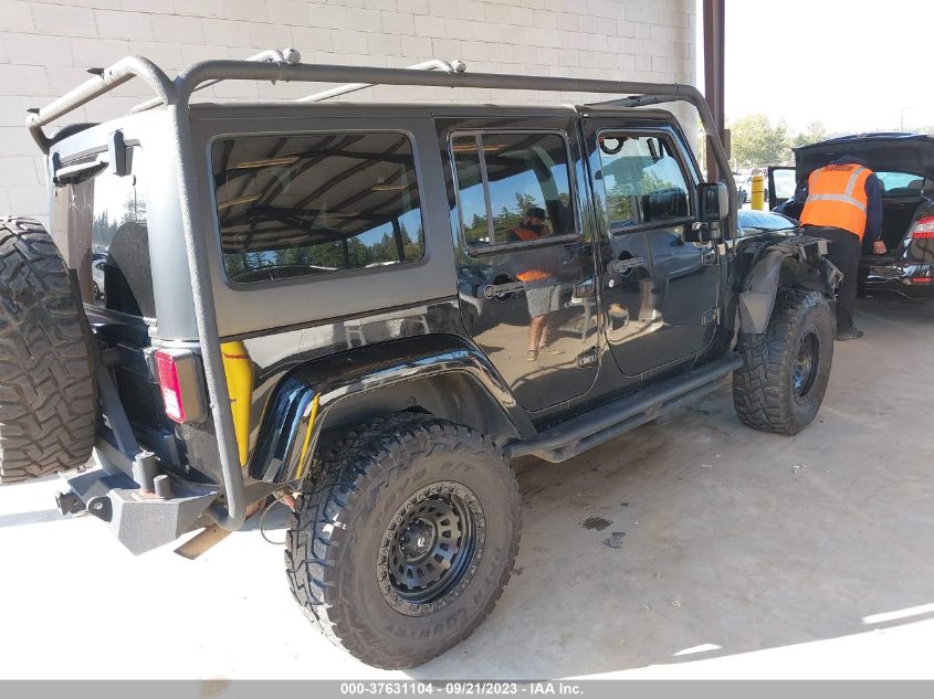 Photo 3 VIN: 1C4HJWDG7JL916104 - JEEP WRANGLER 