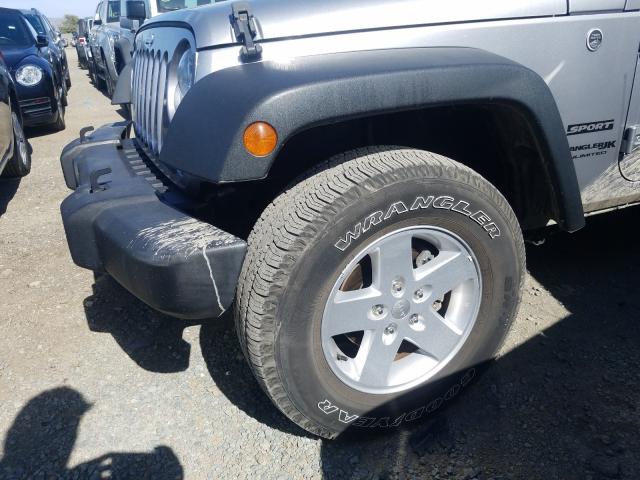 Photo 8 VIN: 1C4HJWDG7JL921822 - JEEP WRANGLER U 