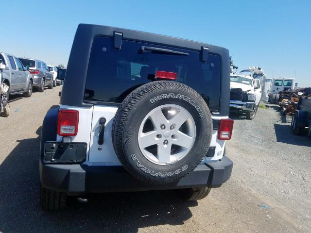 Photo 8 VIN: 1C4HJWDG7JL930956 - JEEP WRANGLER U 