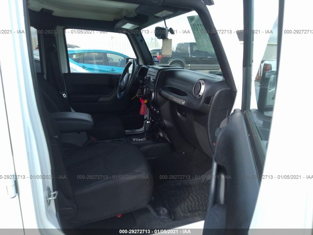 Photo 4 VIN: 1C4HJWDG8EL153998 - JEEP WRANGLER UNLIMITED 