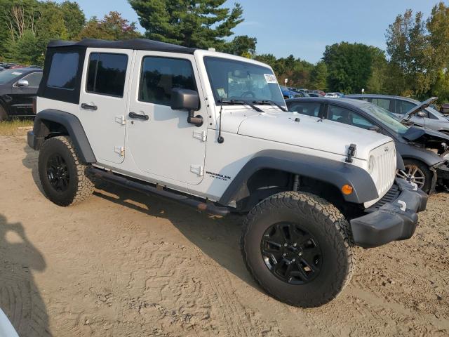 Photo 3 VIN: 1C4HJWDG8GL323764 - JEEP WRANGLER U 