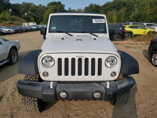 Photo 4 VIN: 1C4HJWDG8GL323764 - JEEP WRANGLER U 