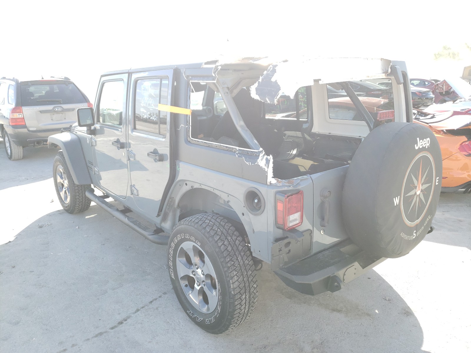 Photo 2 VIN: 1C4HJWDG9FL675802 - JEEP WRANGLER U 